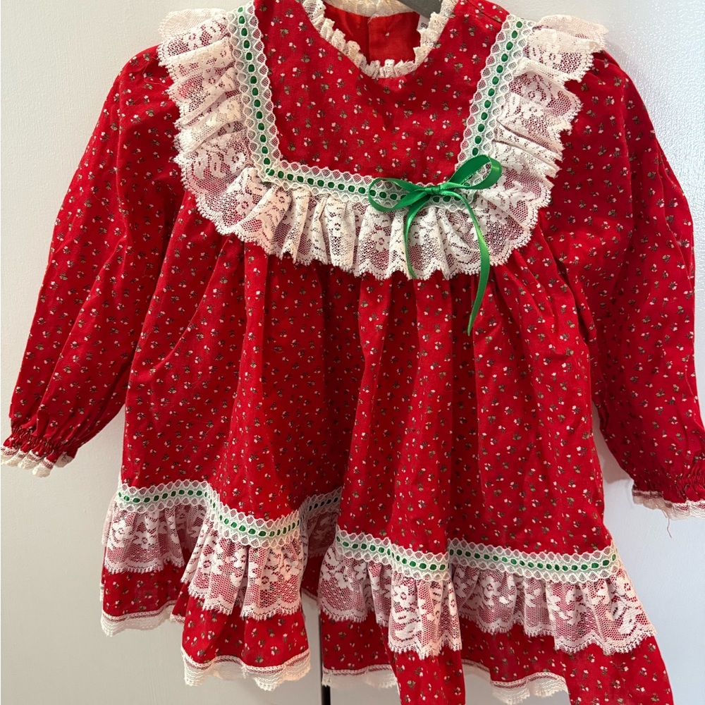 Elegant Red Kids Dress with Lace and Green Bow